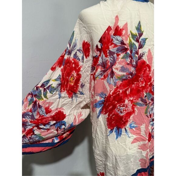 Flying tomato S\M red flower print boho Kimono - Picture 4 of 8